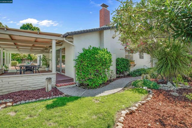 2975 Graymont Ct, Concord, CA 94518