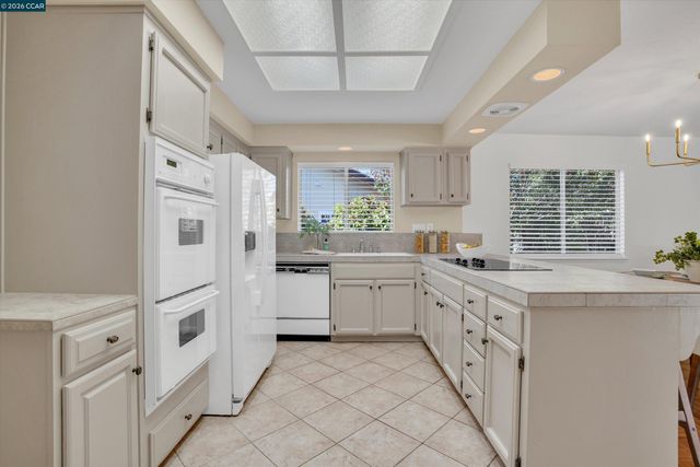 2975 Graymont Ct, Concord, CA 94518