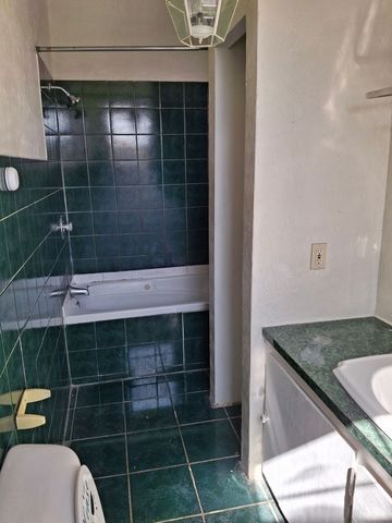 864 E 87th Place, Chicago, IL 60619