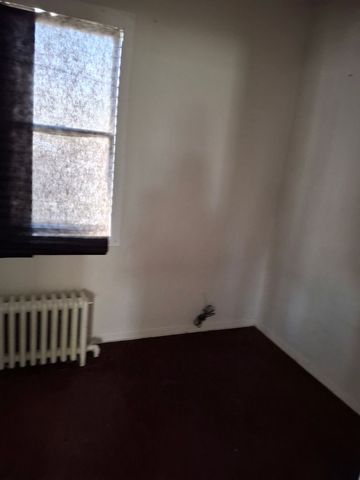 864 E 87th Place, Chicago, IL 60619
