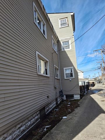 864 E 87th Place, Chicago, IL 60619