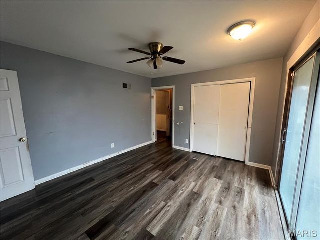 17 Lamar Drive, St Louis, MO 63136