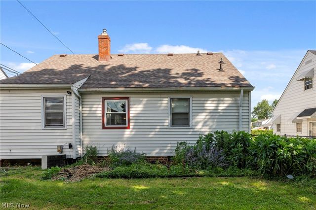 29002 Foxboro Street, Willowick, OH 44095