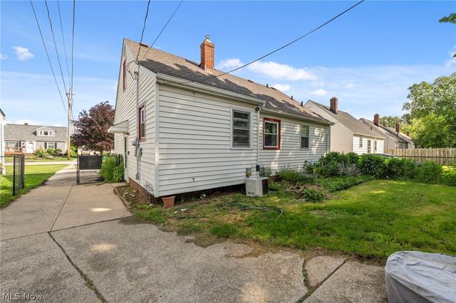 29002 Foxboro Street, Willowick, OH 44095