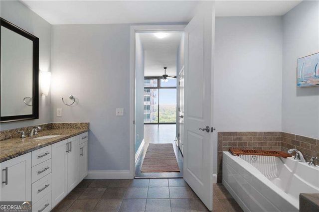 270 17th Street NW 2210, Atlanta, GA 30363