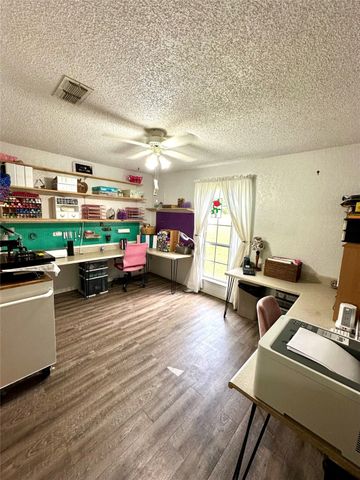 101 Timberview Court, Burleson, TX 76028