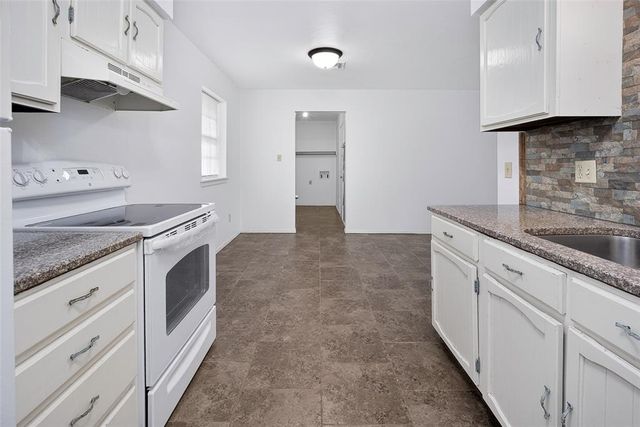 2905 Kathy Lane, Edmond, OK 73034