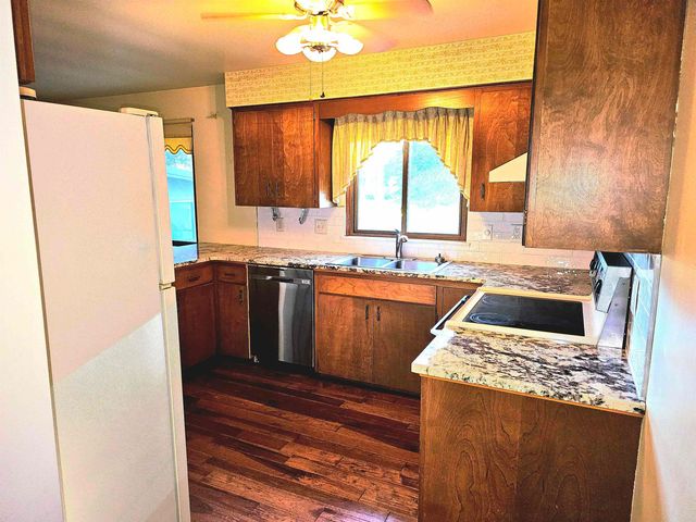 5434 Christena Road, Bay City, MI 48706
