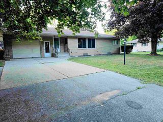 5434 Christena Road, Bay City, MI 48706