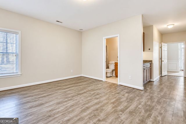 5250 Kershaw Court SE, Atlanta, GA 30339