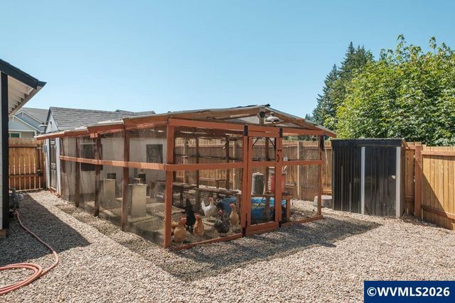 1443 45th Av, Sweet Home, OR 97386