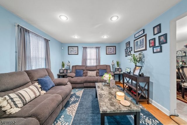335 Glendale Rd, North Plainfield Boro, NJ 07063