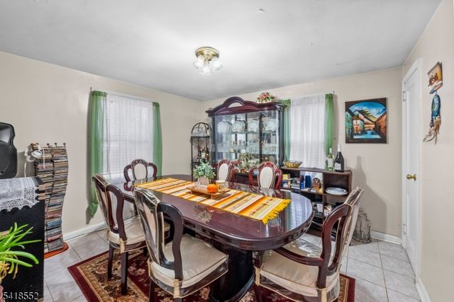 335 Glendale Rd, North Plainfield Boro, NJ 07063