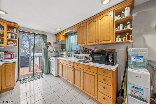 335 Glendale Rd, North Plainfield Boro, NJ 07063