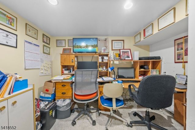 335 Glendale Rd, North Plainfield Boro, NJ 07063