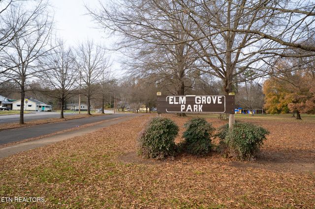 101 Taylor Rd, Oak Ridge, TN 37830