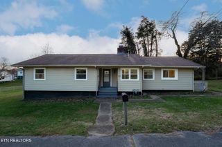 101 Taylor Rd, Oak Ridge, TN 37830