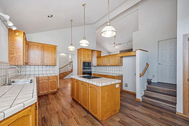 2072 Moonstone Cir, El Dorado Hills, CA 95762