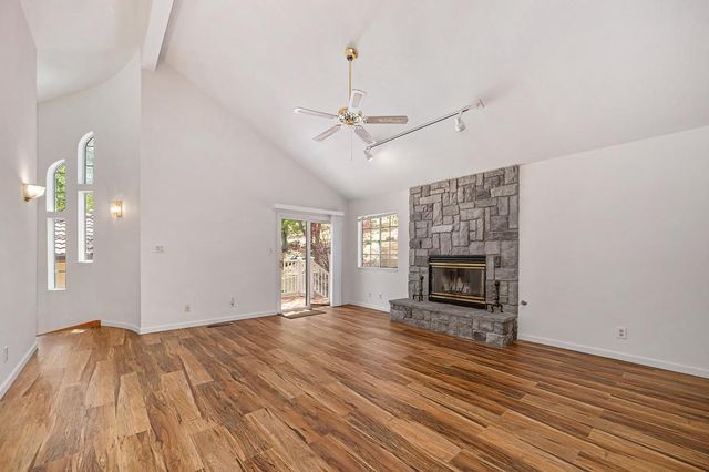 2072 Moonstone Cir, El Dorado Hills, CA 95762