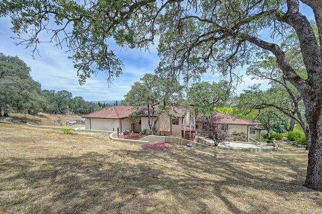 2072 Moonstone Cir, El Dorado Hills, CA 95762