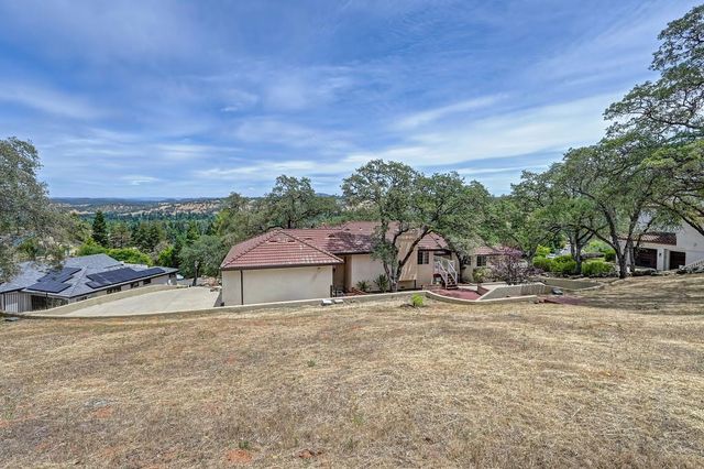 2072 Moonstone Cir, El Dorado Hills, CA 95762