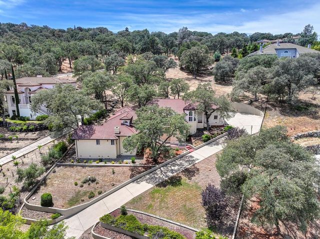 2072 Moonstone Cir, El Dorado Hills, CA 95762
