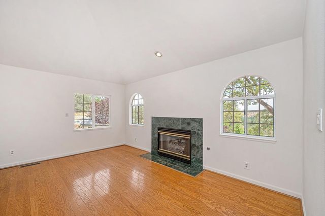 2072 Moonstone Cir, El Dorado Hills, CA 95762