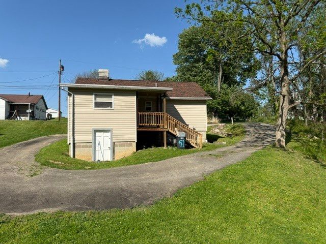 51 Hickory St, Ellsworth Boro, PA 15021