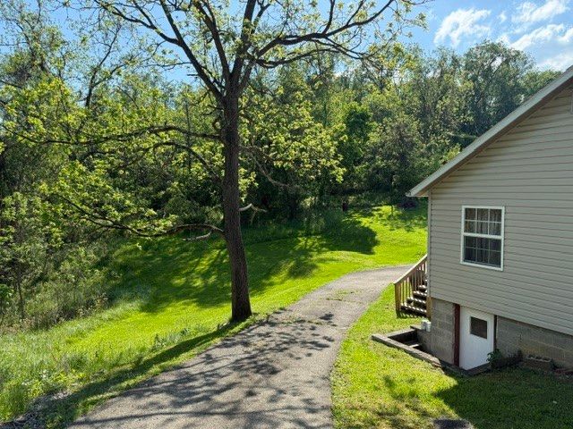 51 Hickory St, Ellsworth Boro, PA 15021