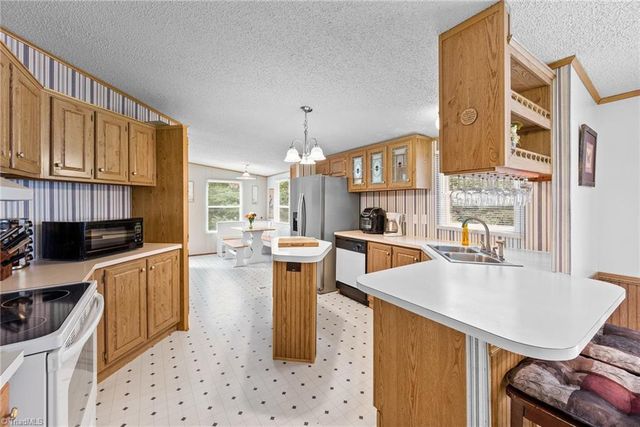 1005 Jessi Court, Yadkinville, NC 27055