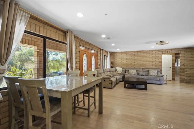 34335 Agua Dulce Canyon Road, Agua Dulce, CA 91390