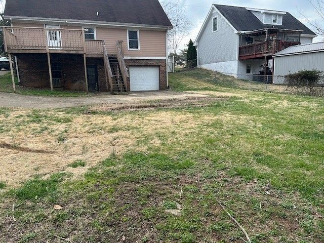 415 Beasley Dr, Clarksville, TN 37042