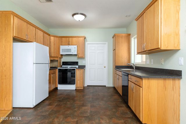 52162 E BLACK JACK Road, Miami, AZ 85539