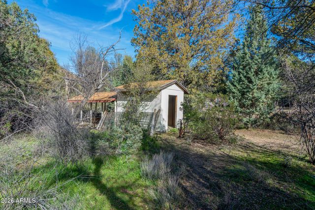 52162 E BLACK JACK Road, Miami, AZ 85539