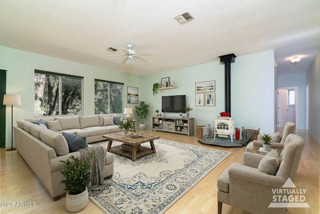 52162 E BLACK JACK Road, Miami, AZ 85539