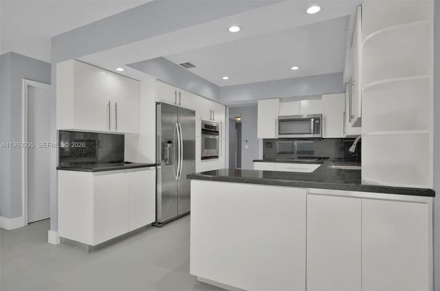 11472 SW 28th Ter, Miami, FL 33165