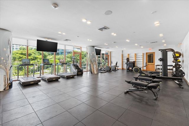 2678 Tigertail Ave 1404, Miami, FL 33133