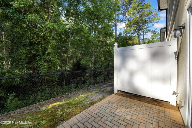 11287 ESTANCIA VILLA Circle 1205, Jacksonville, FL 32246