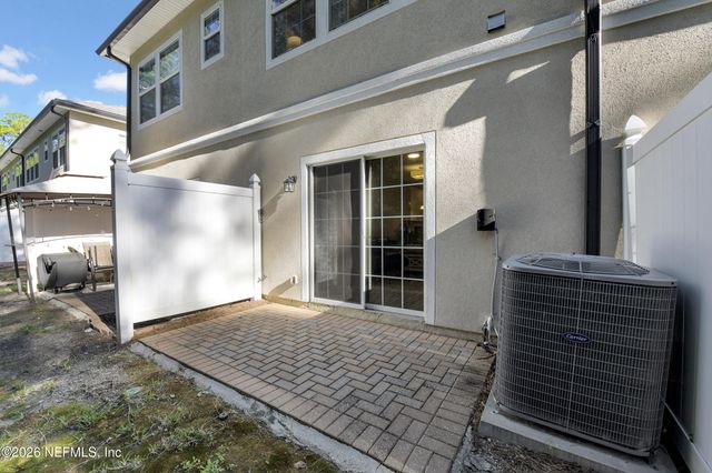 11287 ESTANCIA VILLA Circle 1205, Jacksonville, FL 32246