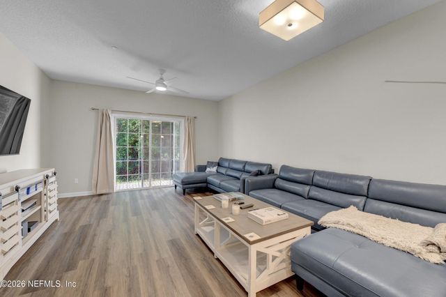 11287 ESTANCIA VILLA Circle 1205, Jacksonville, FL 32246