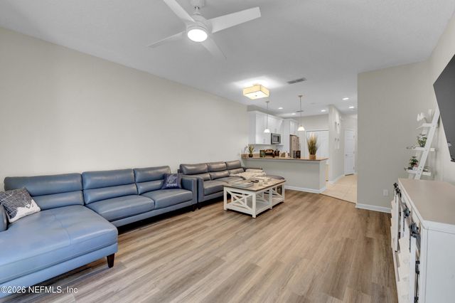 11287 ESTANCIA VILLA Circle 1205, Jacksonville, FL 32246