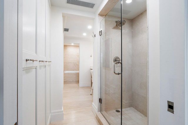 130 Sunrise Avenue 616, Palm Beach, FL 33480