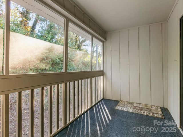 2604 Vineyard Boulevard, Asheville, NC 28805