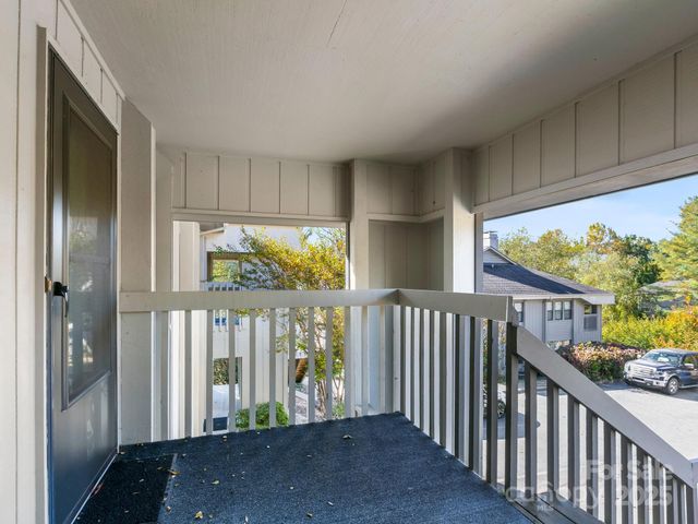 2604 Vineyard Boulevard, Asheville, NC 28805