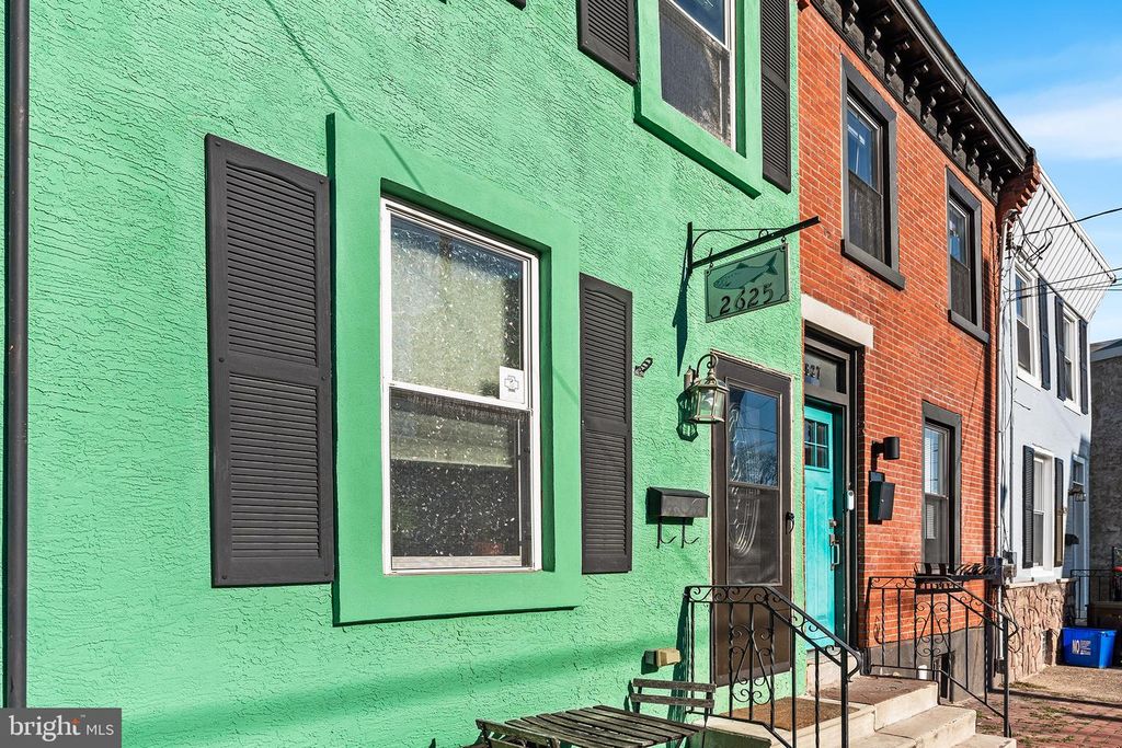 2625 E DAUPHIN ST, Philadelphia, PA 19125