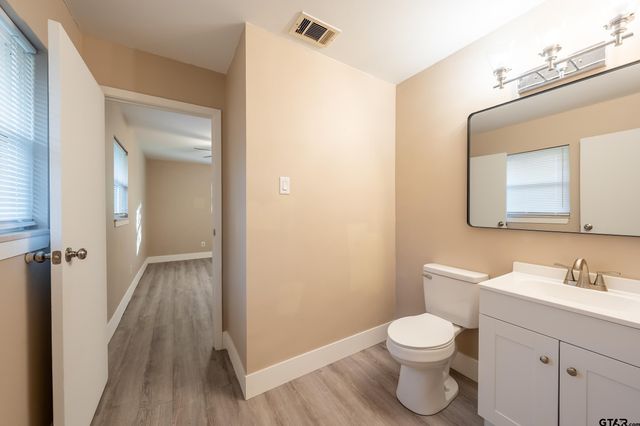 2300 Glenview, Tyler, TX 75701