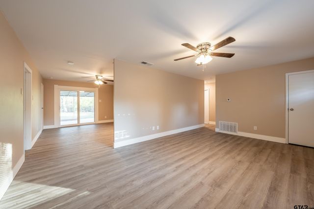 2300 Glenview, Tyler, TX 75701