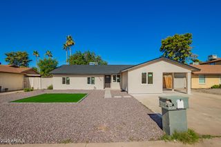 5528 W CAROL Avenue, Glendale, AZ 85302