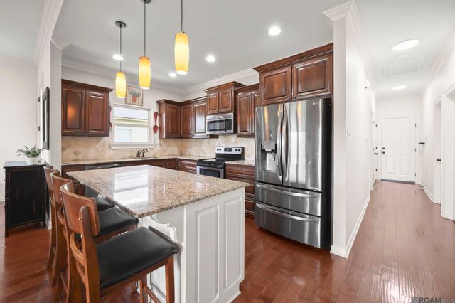 1215 Madrid Ave, St Gabriel, LA 70776