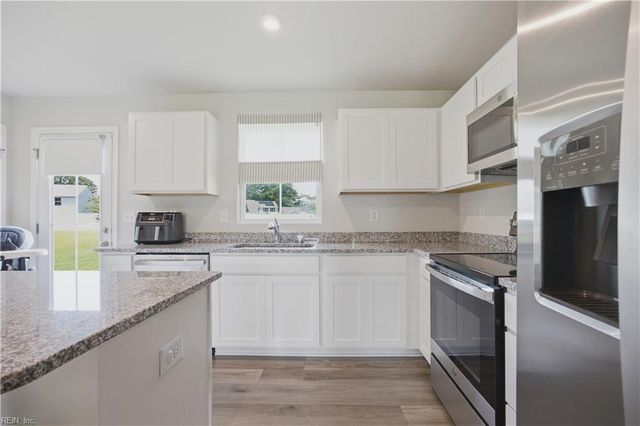 109 Good Hope LN, Portsmouth, VA 23701